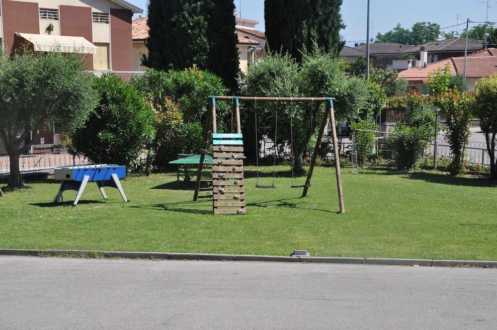 Green Park Hotel Peschiera del Garda Buitenkant foto