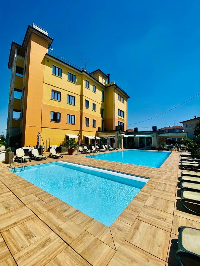 Green Park Hotel Peschiera del Garda Buitenkant foto