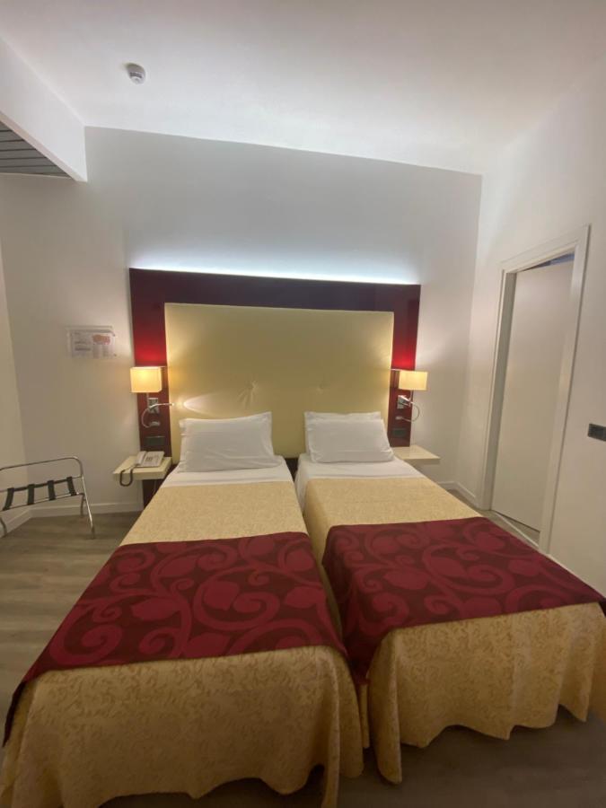 Green Park Hotel Peschiera del Garda Buitenkant foto