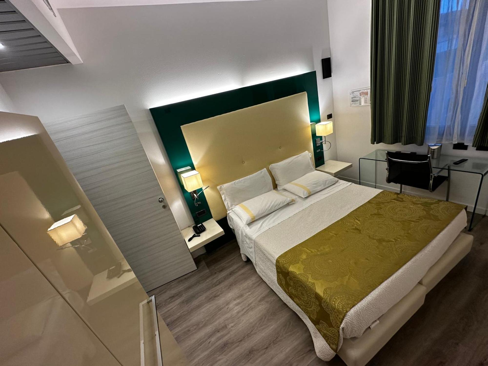 Green Park Hotel Peschiera del Garda Buitenkant foto