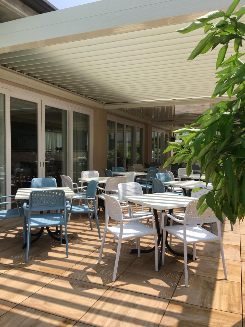 Green Park Hotel Peschiera del Garda Buitenkant foto